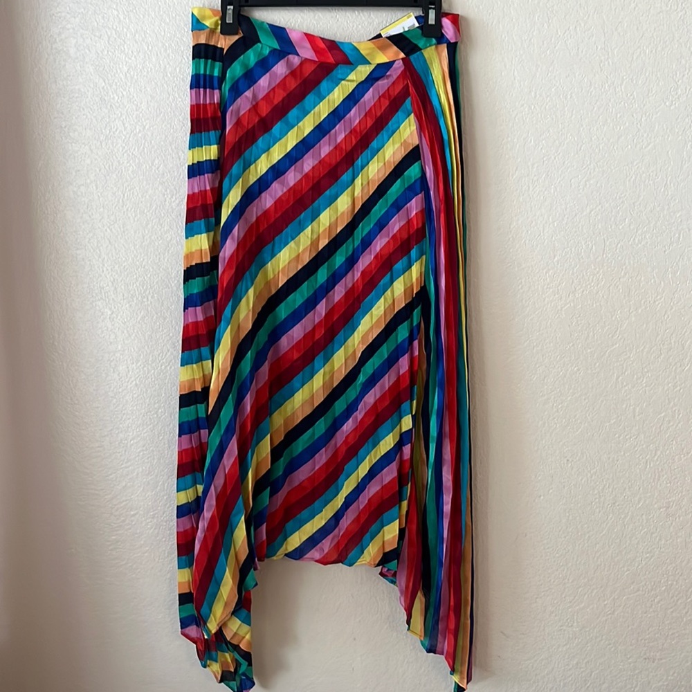Rainbow stripe pleated long skirt